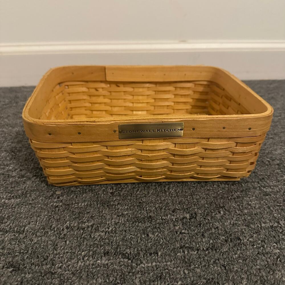 StoneWall Kitchen Storage Rectangle Picnic Basket with Metal Tag